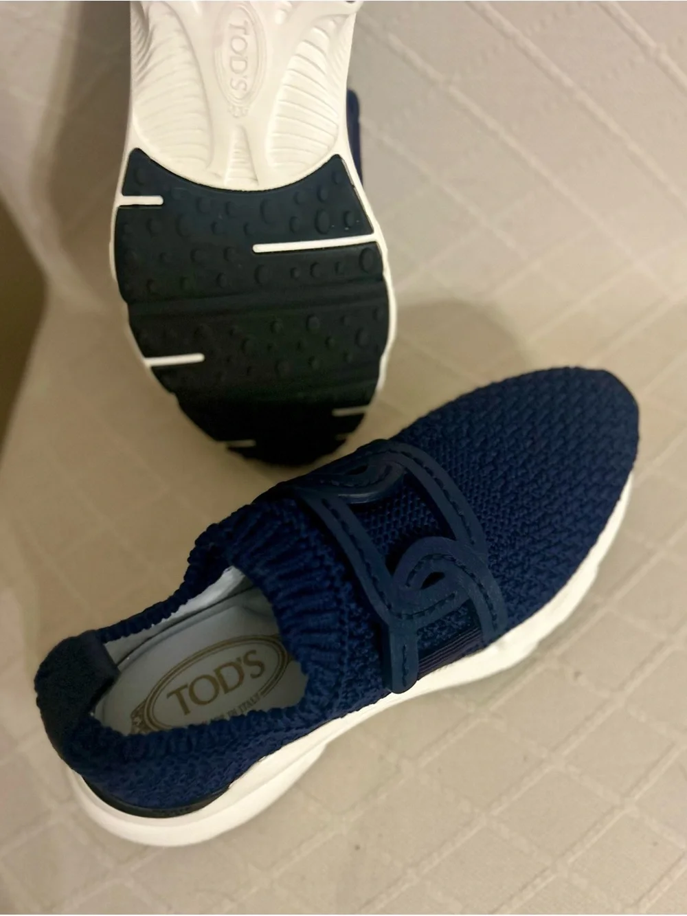 Toms new without